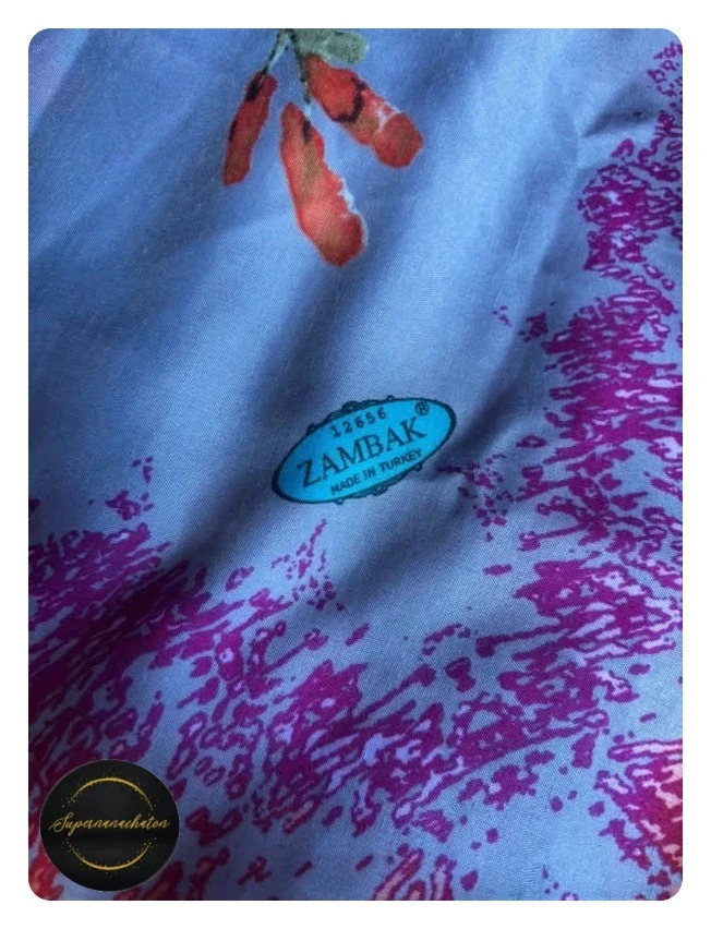 Gran pañuelo de seda con estampado floral Zambak – Rosa Violeta y ribete naranja – photo 5